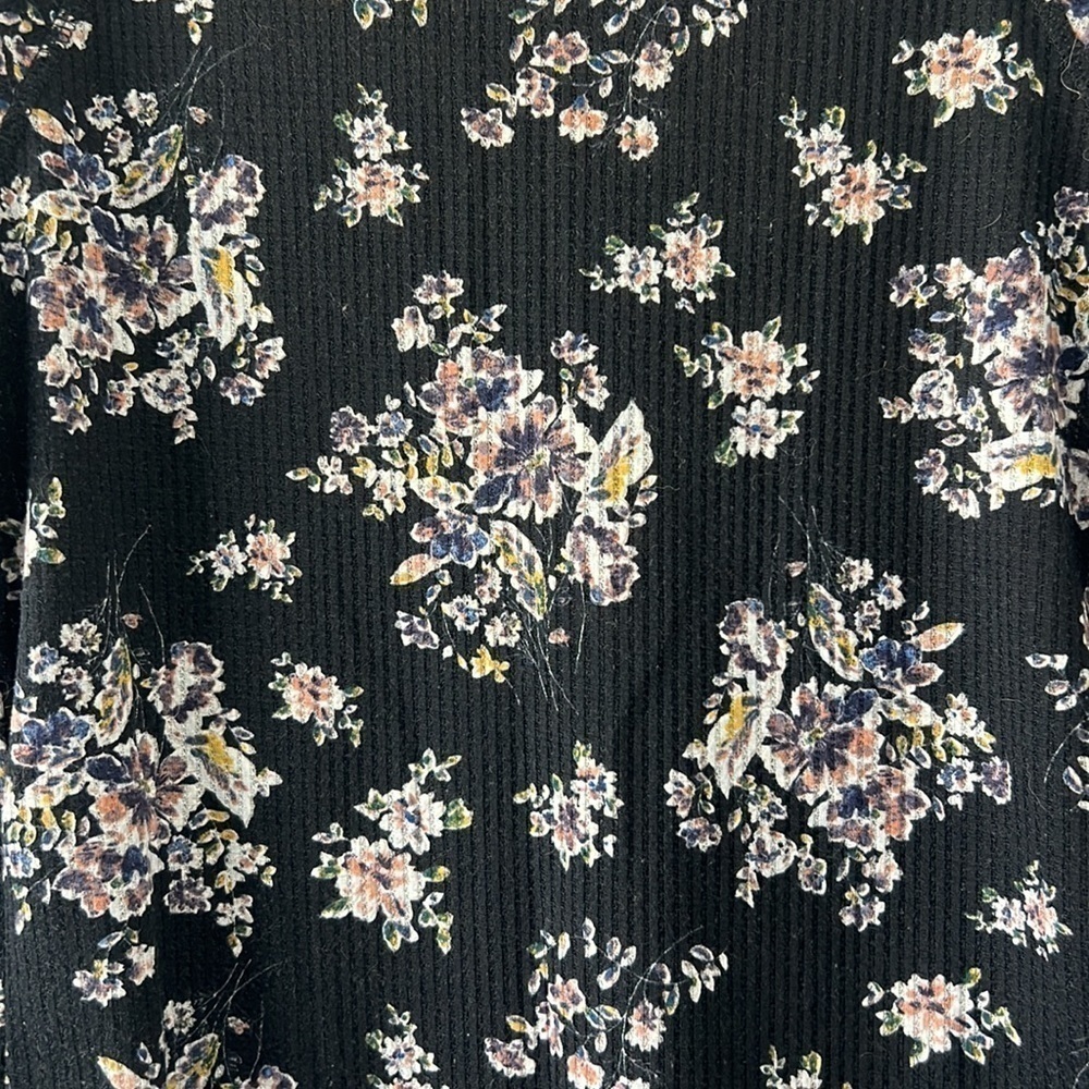 ModCloth Floral Waffle Knit Henley Long Sleeve Top‎ - Picture 5 of 8